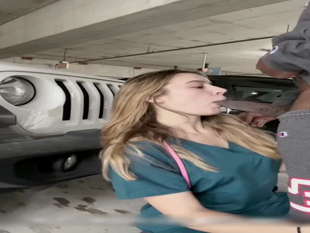 nurse gets facial in public park