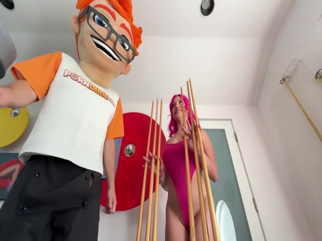 gracie gates - has porn dudes sausage for lunch 17 10 2024