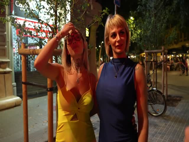 queen, endy 39 enjoys himself with a special guest 2024 12 03