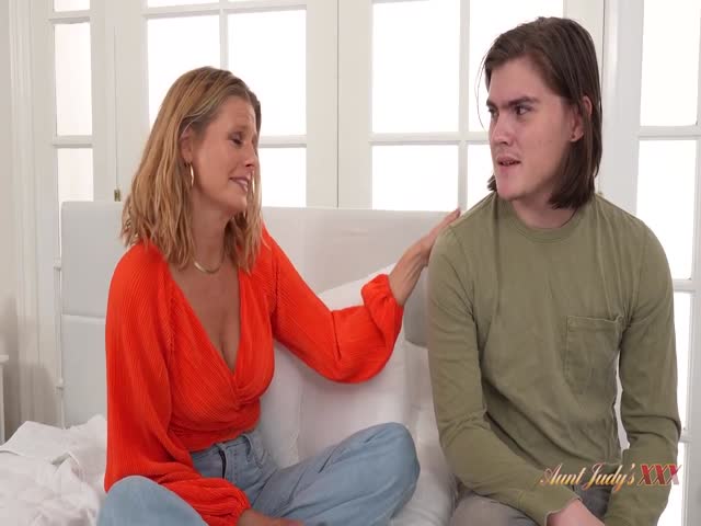 reya lovenlight - over spending stepson finds a new way to work off his debt 09 12 2024