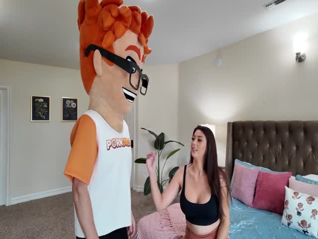 lola pearl - gets an incredible offer from porn dude 15 02 2025