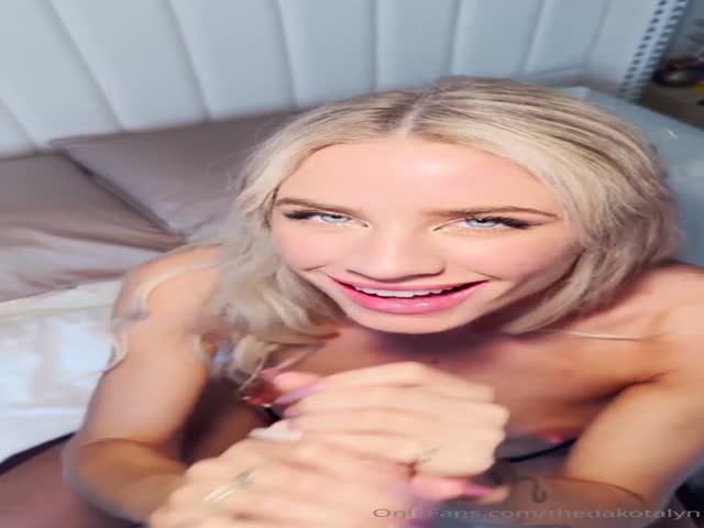 dakota lyn - anal gape and fuck creampie