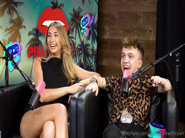 lillian phillips ( lily phillips ) - fucks little person