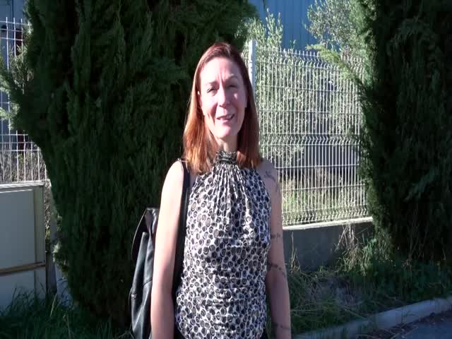 jacquieetmicheltv wendy 40 years old future manager of a hair salon in brignole 03 07 2025