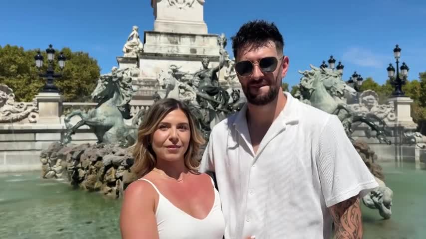 jacquieetmicheltv - ambre - 28 years old, nursing assistant in bordeaux 08 09 2025