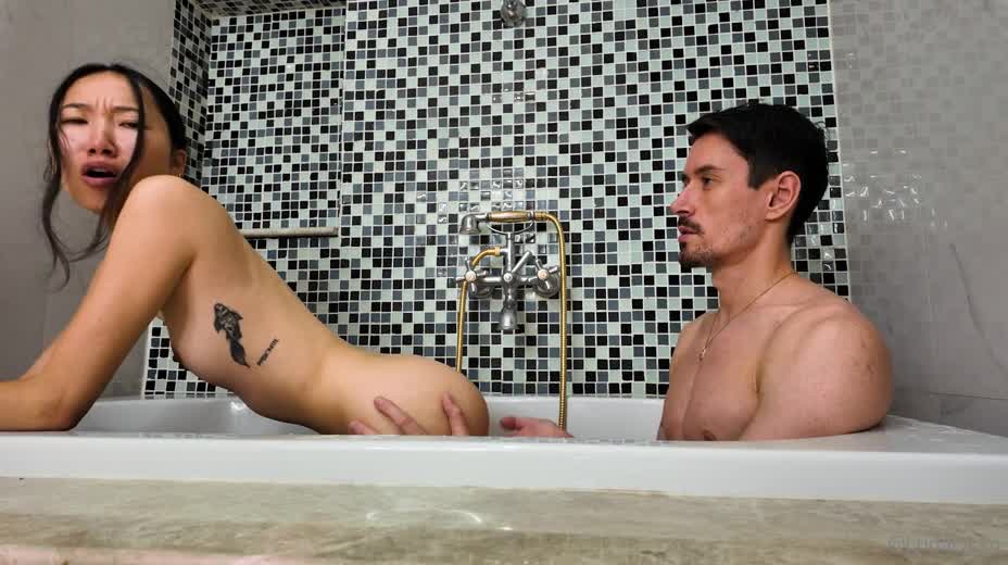 luna okko - baignoire